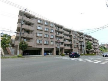 神奈川県横浜市　マンション大規模修繕工事（2018年12月完工）のサムネイル